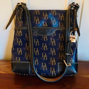 Dooney & Bourke 1975 signature cross body